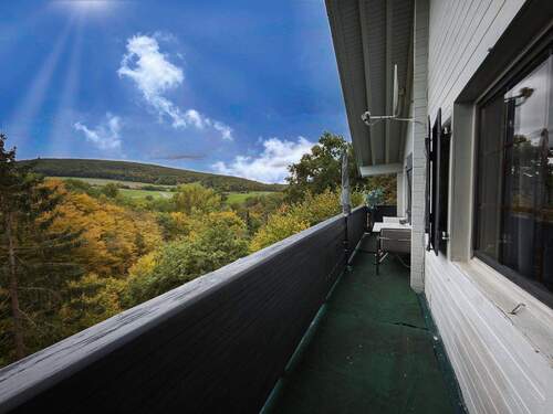 Balkon, Aussicht - 7 Zimmer Einfamilienhaus in Feilbingert