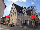 Aussen. - Büro oder Praxisfläche direkt am Laufer Marktplatz