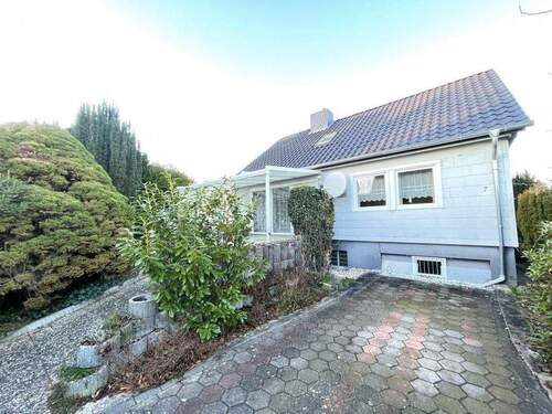 Hausansicht von Straße - 