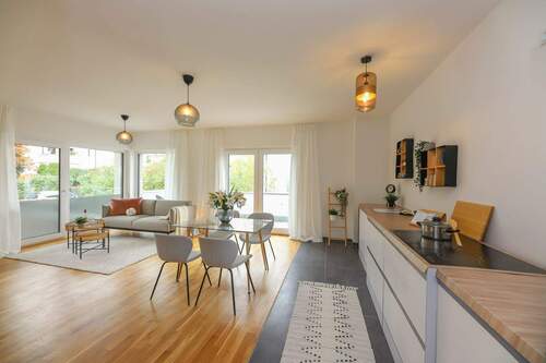Auenblick Einrichtungsbeispiel - Neuwertig, ruhig, familienfreundlich! - 4 Zimmer mit Balkon & TG-Stellplatz