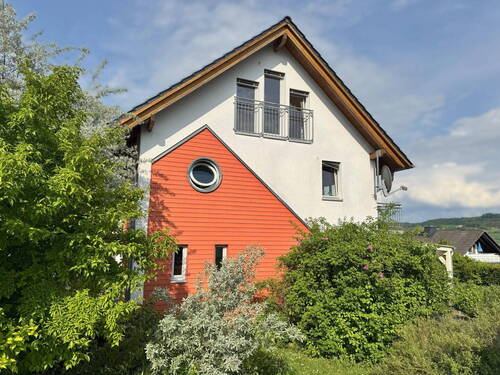 Seitliche Straßenansicht - 7 Zimmer Einfamilienhaus in Liebenau