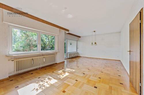 EG: Wohn-/Esszimmer - 