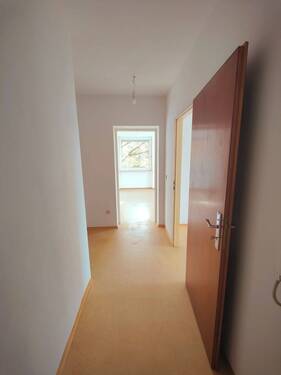 Diele - 3 Zimmer Etagenwohnung zum Kaufen in Coburg