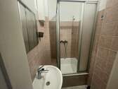 Bad mit Dusche - 2 Zimmer Etagenwohnung zur Miete in Bochum