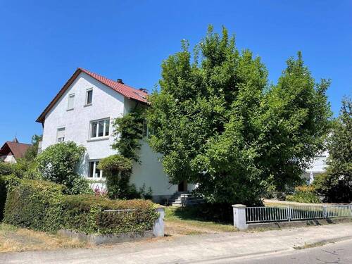 Außenansicht - 9 Zimmer Mehrfamilienhaus, Wohnhaus zum Kaufen in Achern