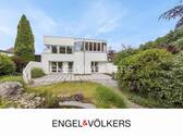 Titelbild mit Logo - Außergewöhnliches Haus sucht neue Bewohner