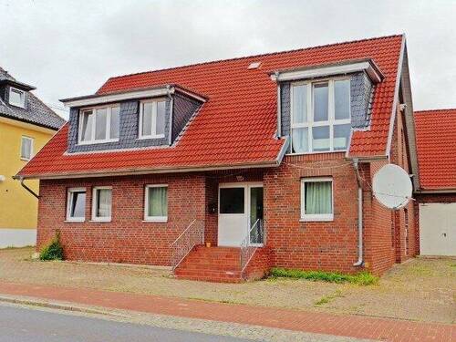 Straßenansicht - 8 Zimmer Mehrfamilienhaus, Wohnhaus zum Kaufen in Rehburg-Loccum