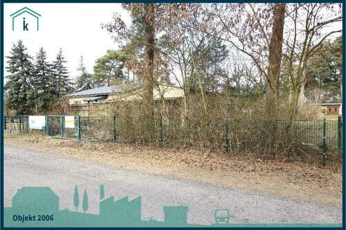 2006 Vorderansicht von rechts.jpg - Grundstück in Am Mellensee zum Kaufen