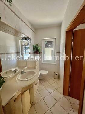 Badezimmer EG (Gäste) - 