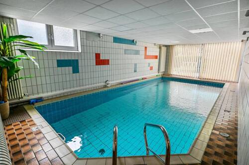 gemeinschaftliches Schwimmbad - 