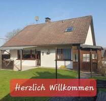 Einfamilien-Wohnhaus mit Garagengebäude in Detmold-Bentrup-Lossbruch zu verkaufen