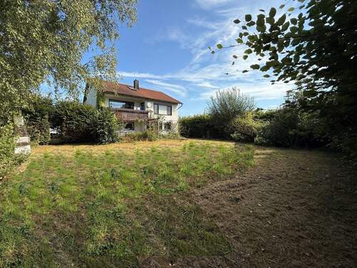 Blick vom Garten zum Haus.JPG - 