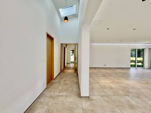 Flur - Bungalow mit 165,90 m&sup2; in Porta Westfalica / Hausberge zum Kaufen