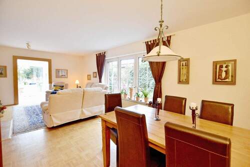 Wohn-/Esszimmer (EG) - Doppelhaushälfte mit 127,00 m&sup2; in Hamburg-Lemsahl-Mellingstedt zum Kaufen