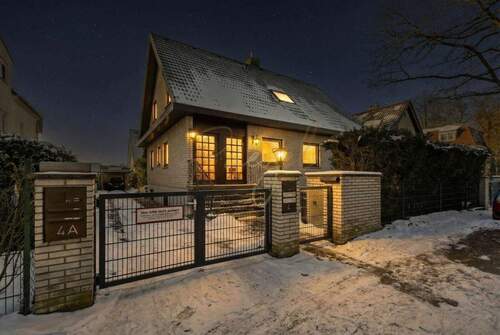 Nacht - 5 Zimmer Einfamilienhaus in Berlin