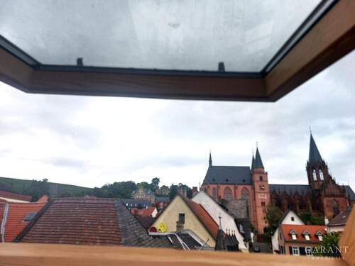 Aussicht DG - Historisches Mehrfamilienhaus mit spannendem Untergrund wartet auf Sie