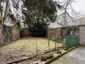Gartenfläche Hof - 1 Zimmer Mehrfamilienhaus, Wohnhaus in Offenbach