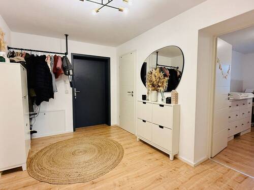 Eingangsflur - 3 Zimmer Etagenwohnung zur Miete in Coburg