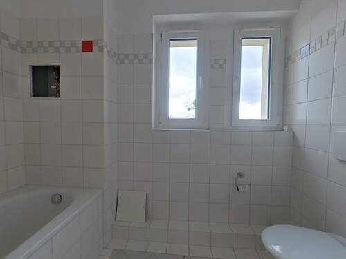 Bad - 2 Zimmer Etagenwohnung zur Miete in Lutherstadt Wittenberg