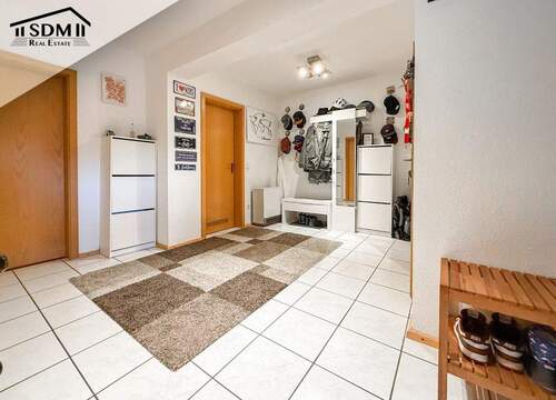 04_Flur.jpg - Etagenwohnung mit 76,00 m&sup2; in Ubstadt-Weiher zum Kaufen