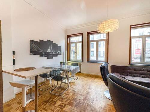 Wohnzimmer - 2 Zimmer Etagenwohnung in Bremen