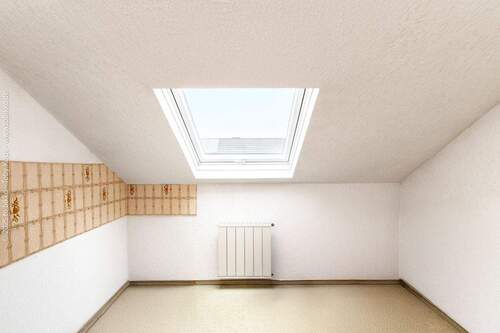 Zimmer / Küche DG - 