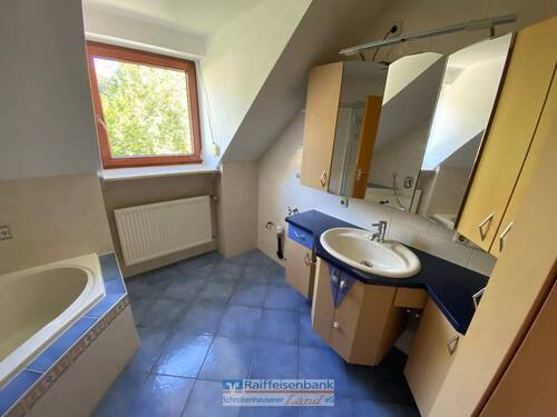 Bad mit Waschmaschinenanschluss - 
