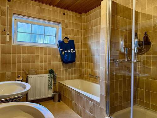 Tageslichtbad Erdgeschoss - 