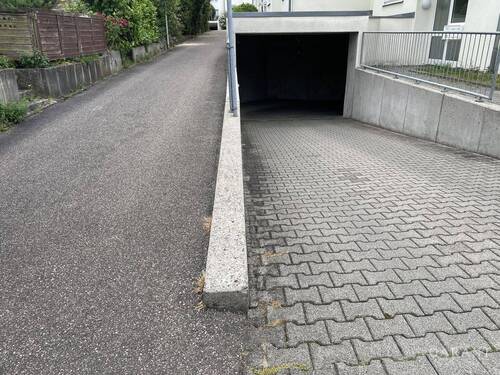 Garagenzufahrt - 