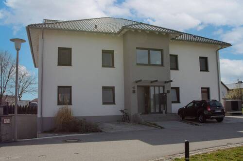 Nordansicht - 3 Zimmer Etagenwohnung in Wallersdorf