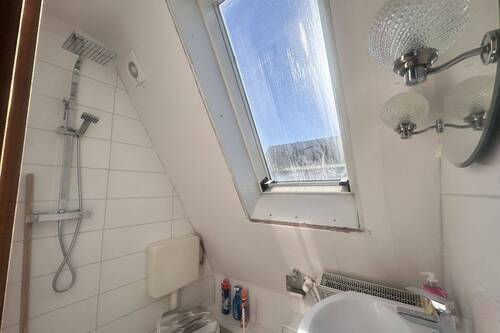 Badezimmer Dachgeschoss - 