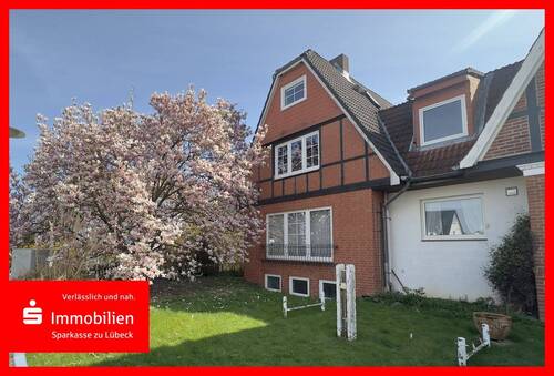 Straßenansicht - Repräsentatives Wohnen in Best-Lage