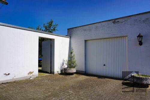Garage - 