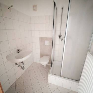 Kompaktes Bad mit Dusche - 