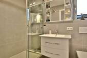 Duschbad 2 - Etagenwohnung mit 94,10 m² in München zum Kaufen