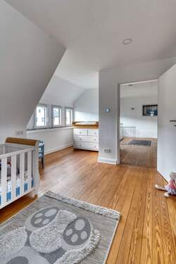 kinderzimmer blickachse flur obergeschoss.jpg - 