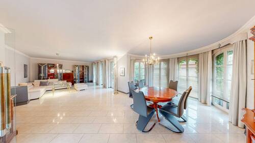 Wohnzimmer - 5 Zimmer Mehrfamilienhaus, Wohnhaus in Margetshöchheim