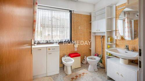 1. OG Badezimmer 1 - 