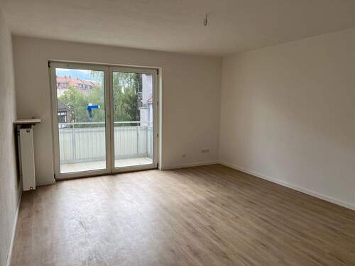 Wohnzimmer - 2 Zimmer Etagenwohnung zur Miete in Nürnberg