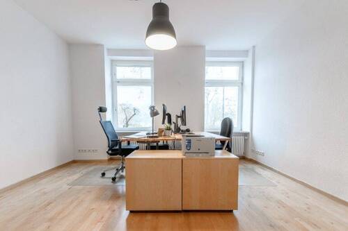 Büroraum 1 - Büro zur Untermiete: 25 m² separater Raum mit Gemeinschaftsflächen - All-in-Miete