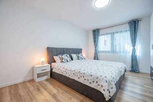 Schlafzimmer EG - 