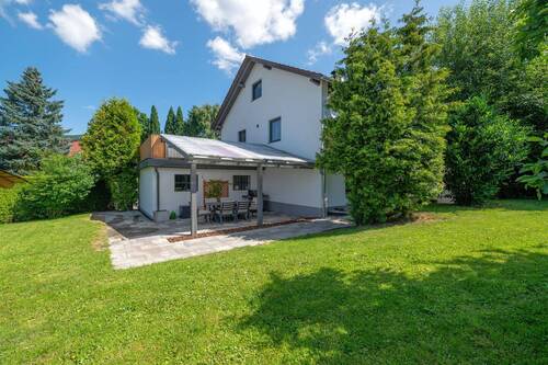 Außenansicht - Hochwertig saniertes Einfamilienhaus mit Einliegerwohnung