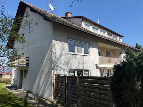 Wohnhaus - Modernisierte 3,5 Zimmer Wohnung in Bad Grönenbach zu verkaufen