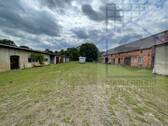 Blick in den Hof - Bauernhaus, Landhaus mit 140,00 m&sup2; in Bersteland / Willmersdorf-Stöbritz zum Kaufen