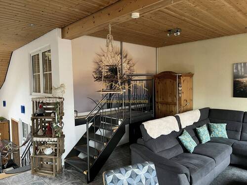 Aufgang zum Schlafzimmer - Doppelhaushälfte mit 165,40 m&sup2; in Breisach am Rhein zum Kaufen