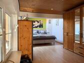Blick ins Schlafzimmer - 