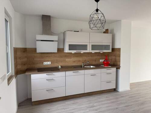 neuwertige Einbauküche - 4 Zimmer Etagenwohnung zum Kaufen in Mainz