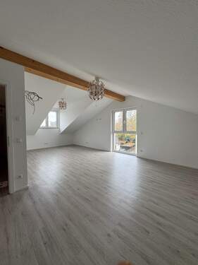 Schlafzimmer mit Sichtbalken - 