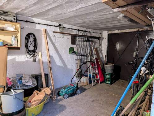 Garage - 