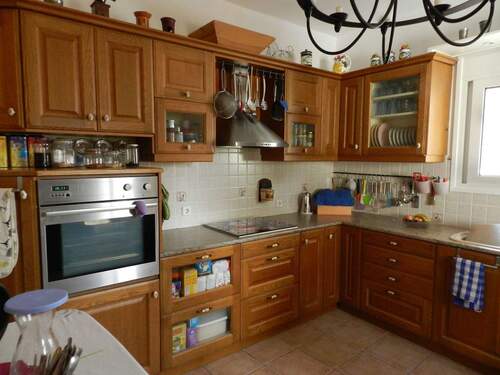 Großes Haus - Mehrfamilienhaus, Wohnhaus mit 180,00 m&sup2; in Egio zum Kaufen